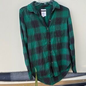 American Eagle Outfitters Green and Black Checkered Men's Shirt